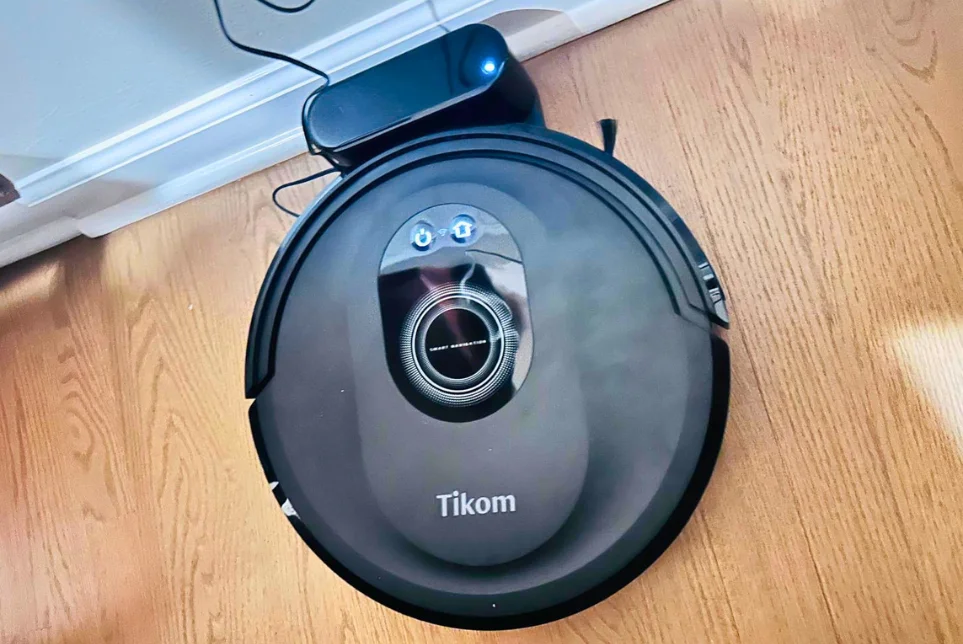 Tikom Robot Vacuum and Mop Combo