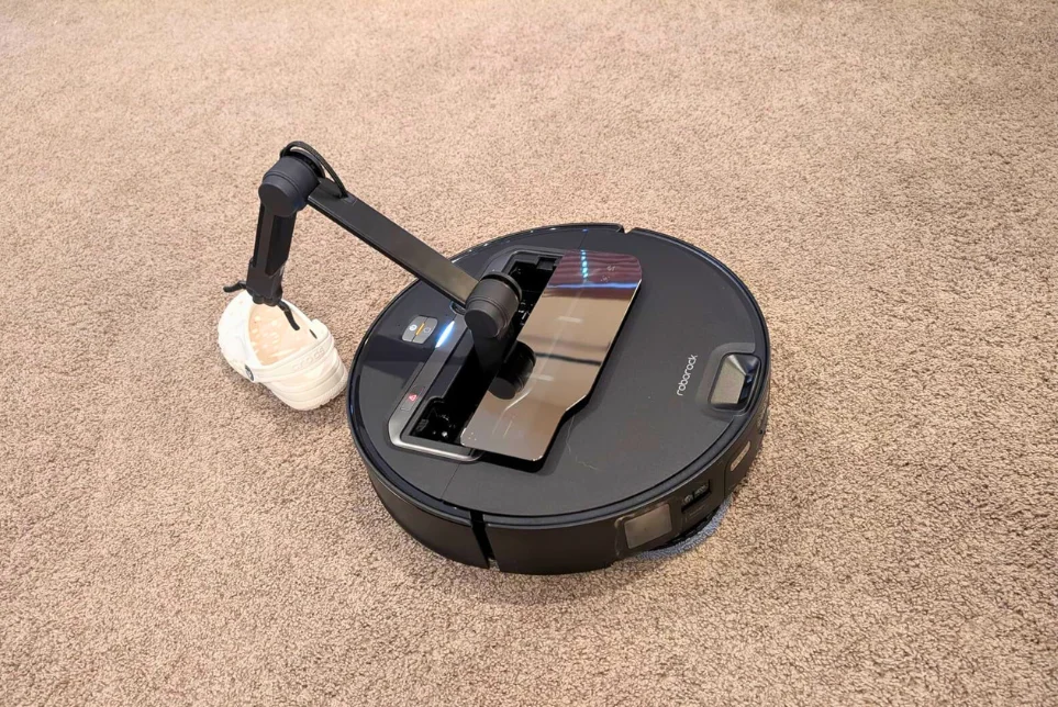 roborock Saros Z70 Robot Vacuum