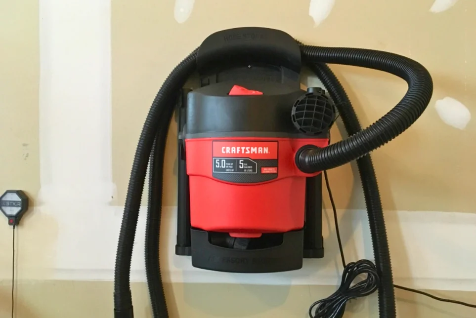 CRAFTSMAN CMXEVBE17925 5 Gallon 5.0 Peak HP