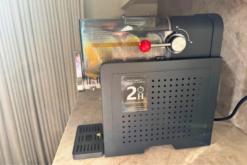UJR Slushie Machine