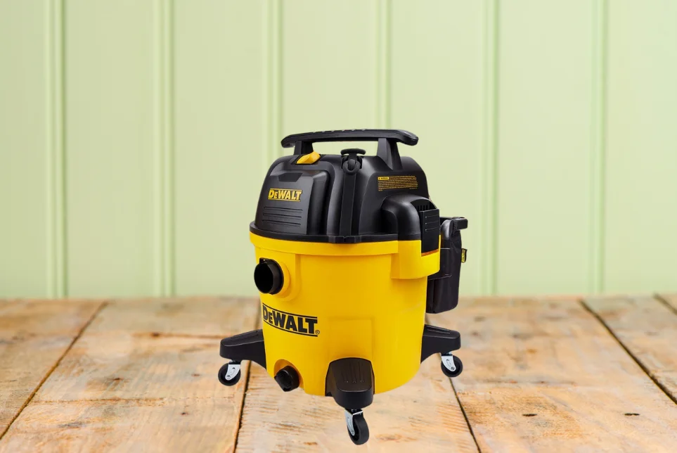 DEWALT DXV10P 10 Gallon Poly Wet Dry Vacuum
