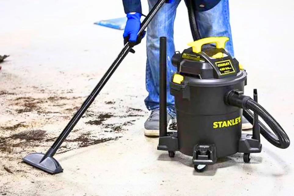 Stanley - SL18116P WetDry Vacuum